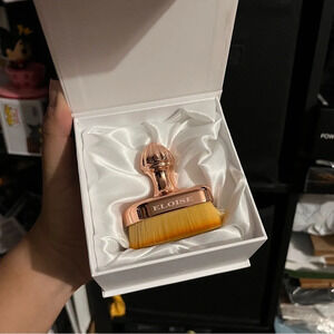 Eloise mini teardrop brush